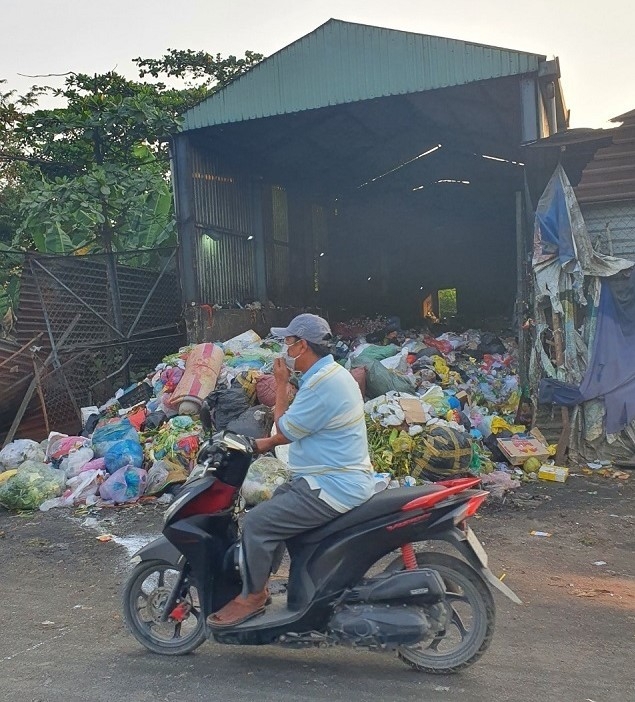 Phường Long Trường, TP Thủ Đức, TP Hồ Chí Minh: Sao không xử lý bô rác gây ô nhiễm môi trường?