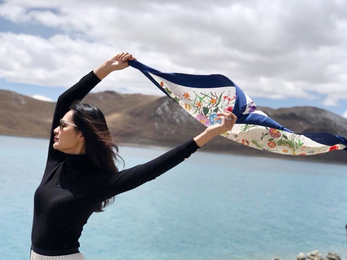Hành trình tìm bình yên ở Tây Tạng của Hoa hậu Hương Giang