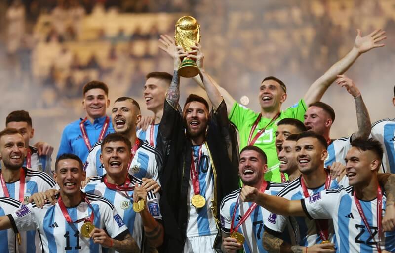 Đội tuyển Argentina trên những đôi chân của sức trẻ