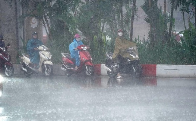 Tin thời tiết ngày 8/9: Khu vực Trung và Nam Bộ mưa dông diện rộng
