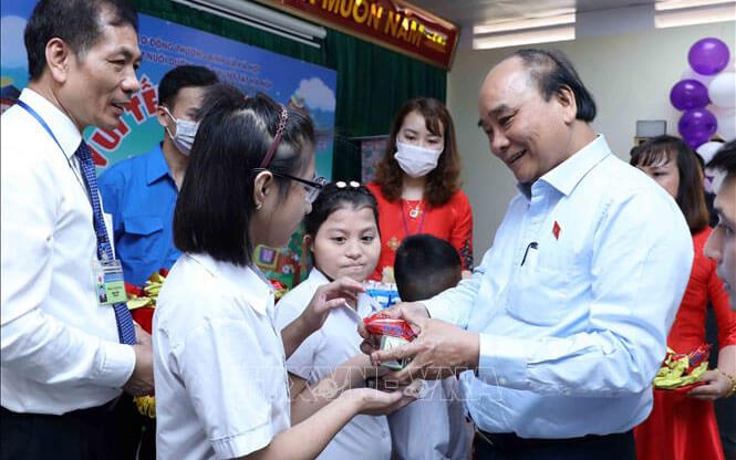Chủ tịch nước Nguyễn Xuân Phúc: Quan tâm chăm sóc, bảo vệ trẻ em, nhất là trẻ khuyết tật, có hoàn cảnh đặc biệt